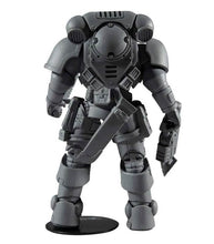 Load image into Gallery viewer, Warhammer 40k Space Marine Reiver From the back