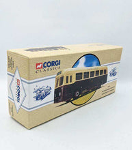 Load image into Gallery viewer, Corgi Classical Weymann Single Deck Bus Leicester City Transport model in box.