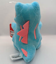 Load image into Gallery viewer, Totodile 8" Plush Pokemon from behind
